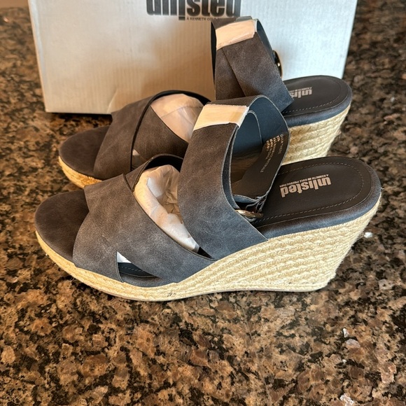 Unlisted Kenneth Cole over there espadrilles wedge sandal NIB 10 - Picture 5 of 10